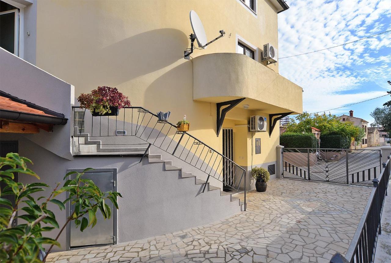 Apartments Jadranka 1279 Pomer Exterior foto